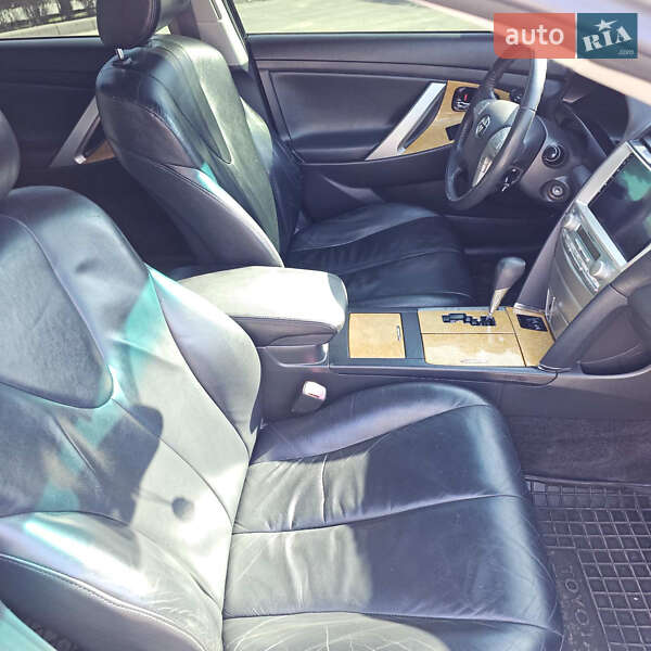 Седан Toyota Camry 2006 в Кам'янському