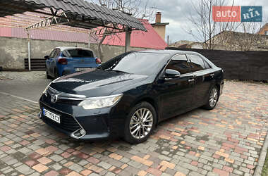 Седан Toyota Camry 2017 в Миколаєві