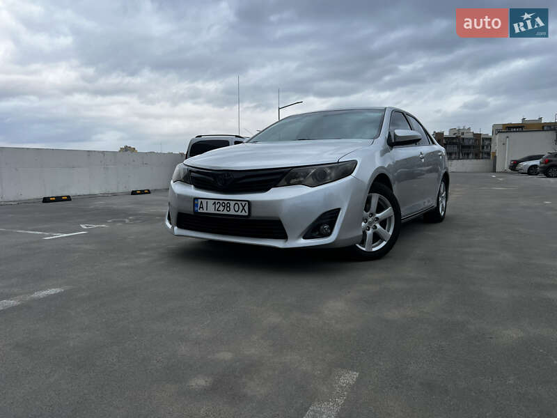 Toyota Camry 2013