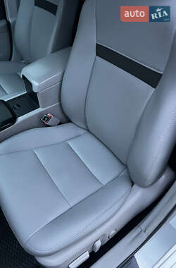 Седан Toyota Camry 2013 в 