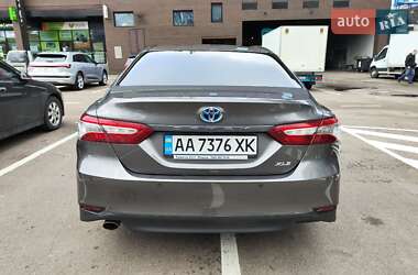 Седан Toyota Camry 2017 в Киеве