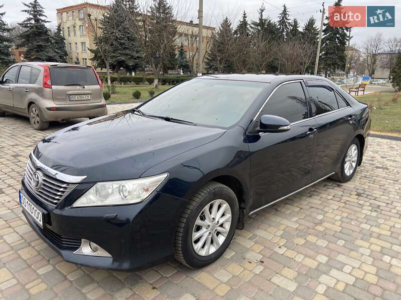 Седан Toyota Camry 2012 в Любашевке