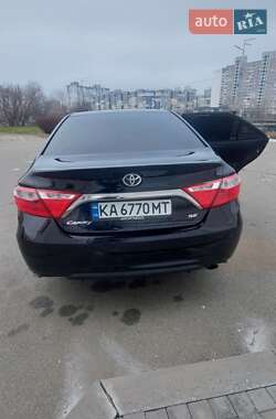 Седан Toyota Camry 2017 в 