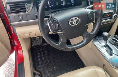 Седан Toyota Camry 2014 в Киеве