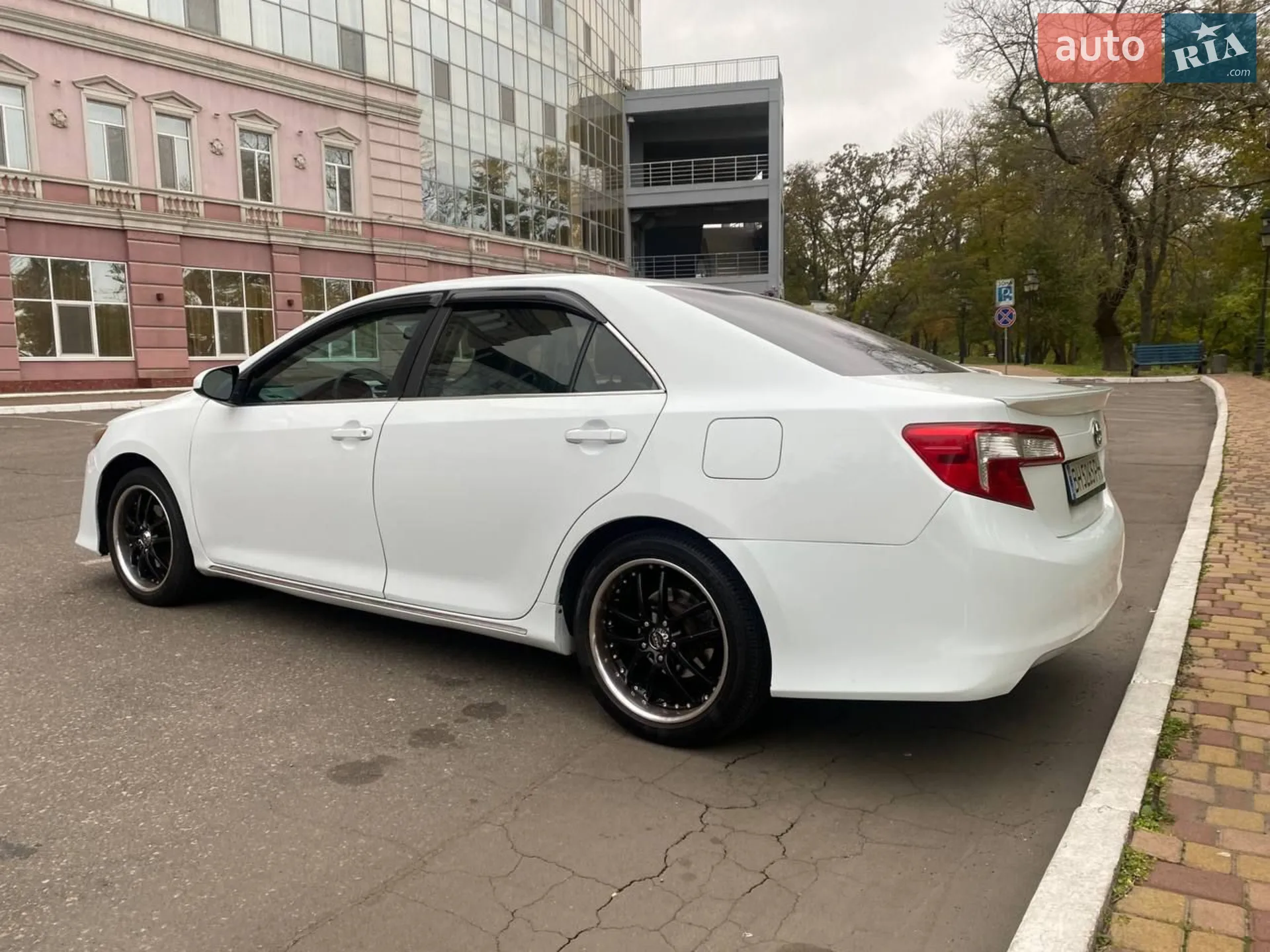2011 Toyota Camry - мініатюра 6