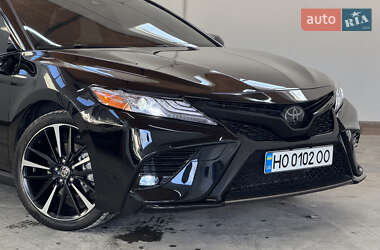 Седан Toyota Camry 2020 в Тернополі