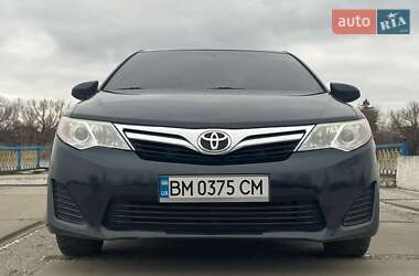 Седан Toyota Camry 2013 в Староконстантинове