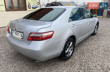 Седан Toyota Camry 2006 в Снятине