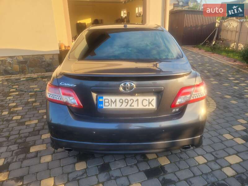 Седан Toyota Camry 2011 в Києві