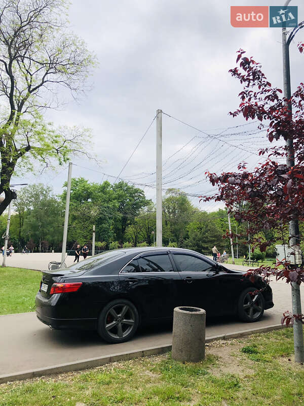 Седан Toyota Camry 2006 в Кривому Розі