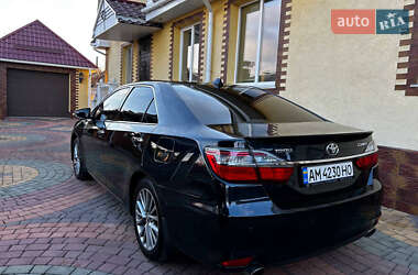 Седан Toyota Camry 2015 в Миколаєві