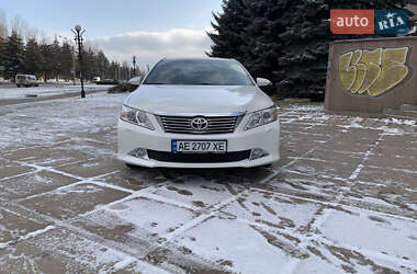 Седан Toyota Camry 2013 в Кривом Роге