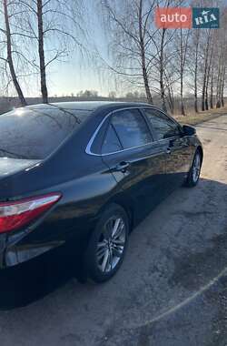 Седан Toyota Camry 2016 в Звягеле