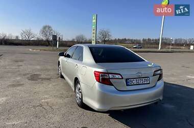 Седан Toyota Camry 2012 в 