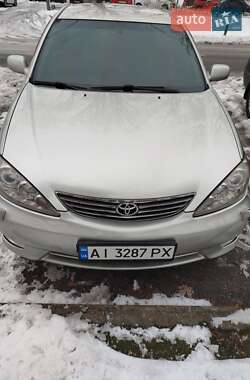 Седан Toyota Camry 2005 в Києві