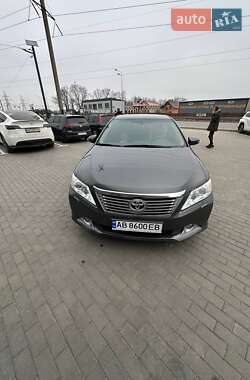 Седан Toyota Camry 2011 в Виннице