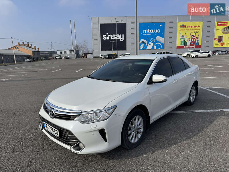 Седан Toyota Camry 2015 в Черновцах фото 5 Седан Toyota Camry 2015 в Черновцах