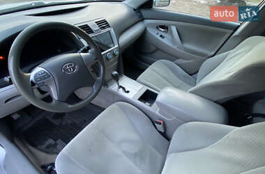 Седан Toyota Camry 2007 в Києві