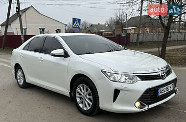 Седан Toyota Camry 2015 в Тульчине