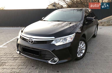 Седан Toyota Camry 2015 в Києві