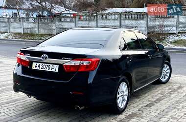 Седан Toyota Camry 2013 в Белой Церкви