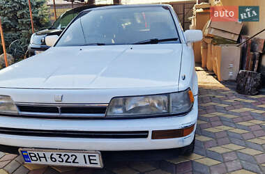 Седан Toyota Camry 1983 в Одесі
