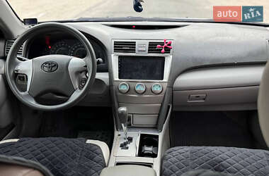 Седан Toyota Camry 2008 в Днепре