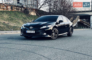 Седан Toyota Camry 2018 в Одесі