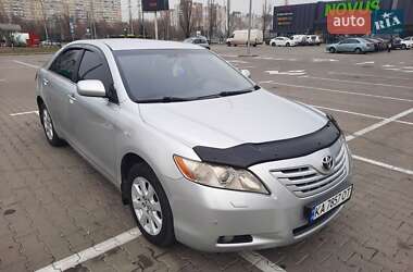 Седан Toyota Camry 2006 в Києві