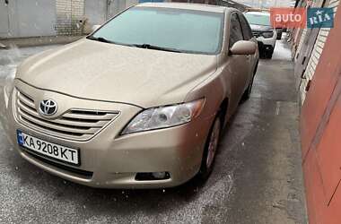 Седан Toyota Camry 2007 в Києві