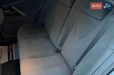 Седан Toyota Camry 2010 в 