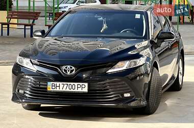 Седан Toyota Camry 2018 в 