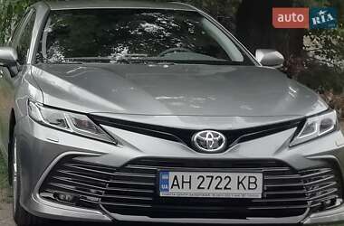 Седан Toyota Camry 2021 в Днепре