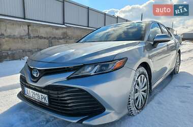 Седан Toyota Camry 2020 в Киеве