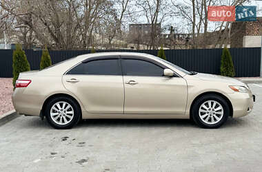Седан Toyota Camry 2006 в 