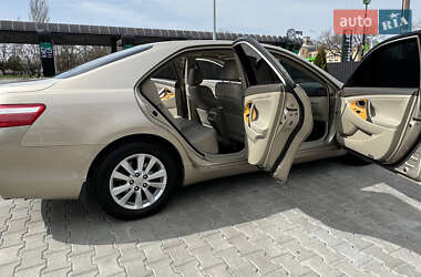 Седан Toyota Camry 2006 в 