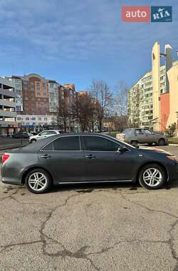 Седан Toyota Camry 2012 в Полтаве