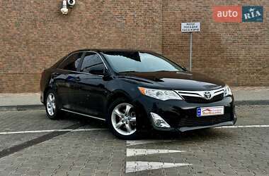 Седан Toyota Camry 2012 в Одессе