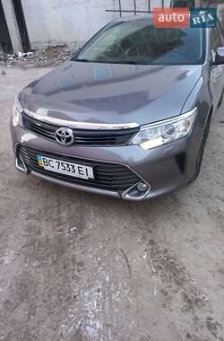 Седан Toyota Camry 2015 в 