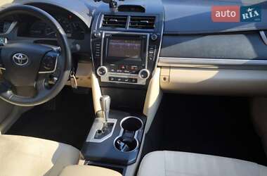 Седан Toyota Camry 2014 в Києві