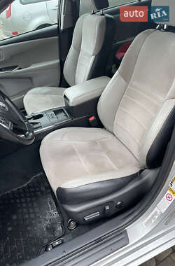 Седан Toyota Camry 2015 в 