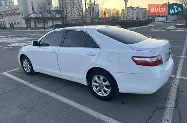 Седан Toyota Camry 2011 в Броварах