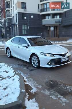 Седан Toyota Camry 2018 в Києві