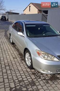 Седан Toyota Camry 2004 в Умані