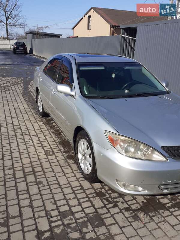 Toyota Camry 2004