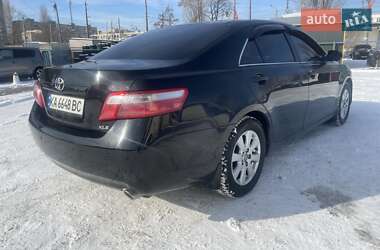 Седан Toyota Camry 2006 в Києві