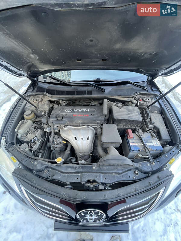 Седан Toyota Camry 2009 в Сумах