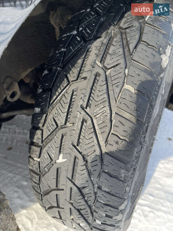 Седан Toyota Camry 2009 в Сумах