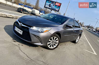 Седан Toyota Camry 2017 в Києві