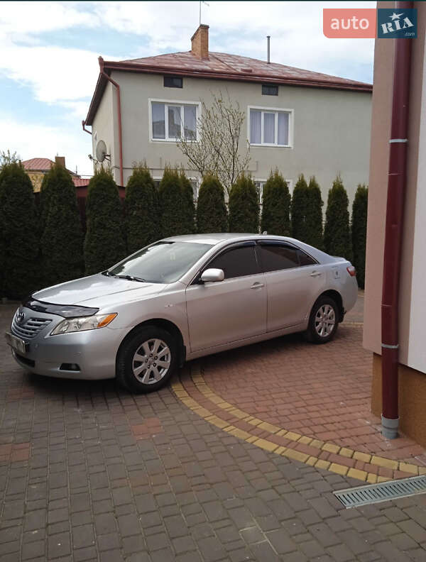 Седан Toyota Camry 2008 в Бориславі